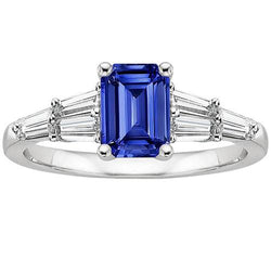Solitaire Accenten Ring Baguette & Emerald Ceylon Sapphire 4 Karaat