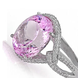 Solitaire met accent 33 karaat Kunziet met natuurlijke uit de aarde gewonnen diamanten ring 14K goud