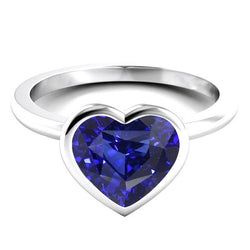 Solitaire Ring Hart Bezel Set Sri Lankaanse Saffier 2 Karaat Goud