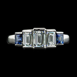 Verlovingsring voor dames Emerald Diamond & Ceylon Sapphires 8 karaat
