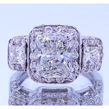 Afbeelding in Gallery-weergave laden, Vintage geïnspireerde 3.50 karaat kussen diamanten jubileum ring - harrychadent.nl
