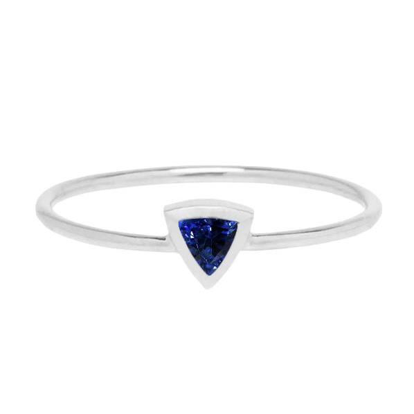 Vrouwen Solitaire Ring Bezel Set Trillion Cut Blue Sapphire 0,50 karaat - harrychadent.nl