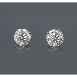 Witgouden 14K 1,50 karaats mandtype set ronde diamanten oorknopjes