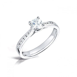 Witgouden 14K 2.20 karaat diamanten solitaire ring met accenten