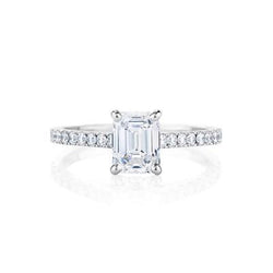 Witgouden Ring met Smaragd en Rond Geslepen 3.25 Karaat Natuurlijke uit de aarde gewonnen Diamanten met Accenten